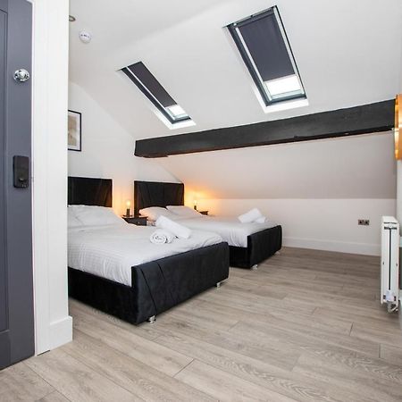 Stylish Stay Near The Stadium Walk To The Action Liverpool Exterior photo